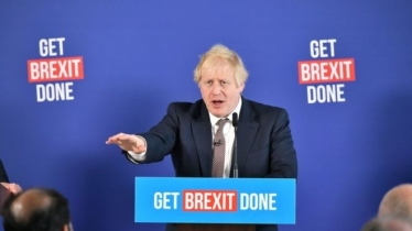Boris addressing the crowd